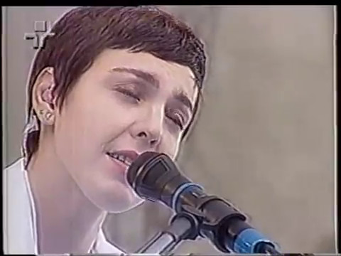 Adriana Calcanhotto "Metade" Bem Brasil Cultura Ao Vivo