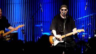 The Smithereens live at Tupelo Music Hall Londonderry, NH 4/15/11 "One Look at You"