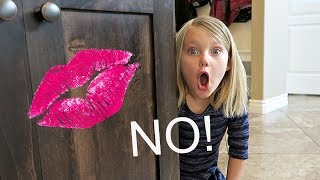 DON&#39;T GET KISSED! | HIDE AND SEEK