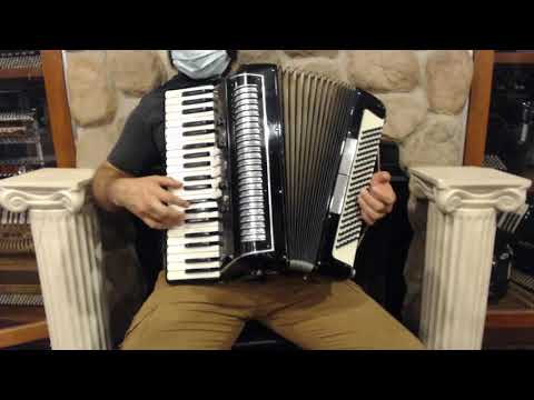4887 - Black Italian Piano Accordion LMM 41 120 $999