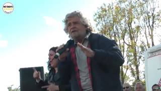 preview picture of video 'Beppe Grillo ad Orbassano'