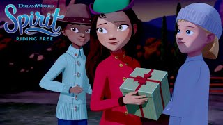 Spirit and the Sneaky Christmas Elves | SPIRIT RIDING FREE | Netflix