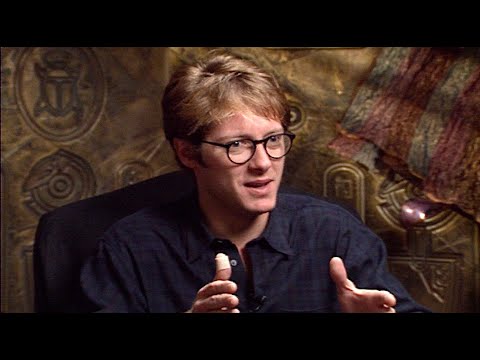 Rewind: James Spader 1994 interview on career start, "Wall Street" impact & shooting "Stargate"