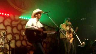 Banda Native Country - 99.9% Sure