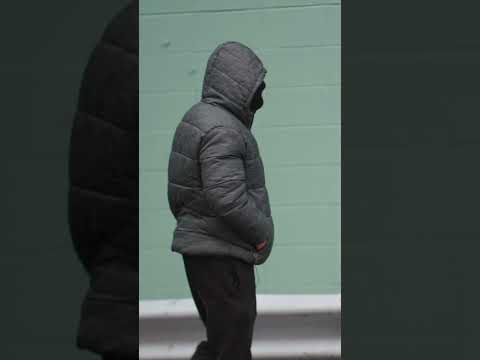 Aggressively Staring At People @TOPNOTCHIDIOTS