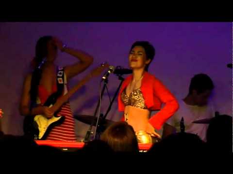 Alphamama & The Love Drug at the Toff in Melbourne
