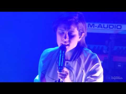 12/17 Tegan & Sara - Nineteen (Remix) @ KOKO London, England 6/22/16