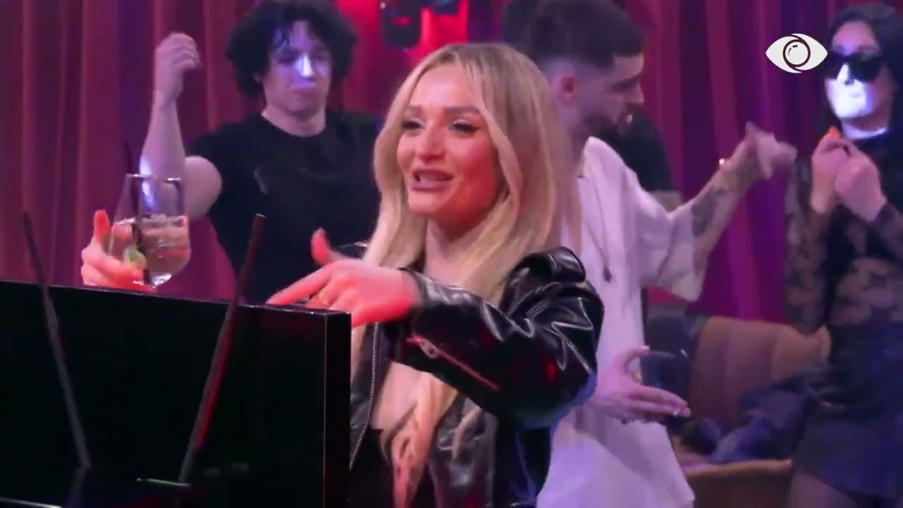 “Ti e di kush…”/ Miri kërcen me Baby G dhe Selin