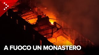 Grosso incendio distrugge il Monastero della Bernaga: il fuoco divora il tetto, in salvo le 21 suore