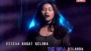 Download lagu Ella^^Menanti..... mp3