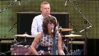 Sasha Dobson - I Could Be Happy (Live at Farm Aid 2013)
