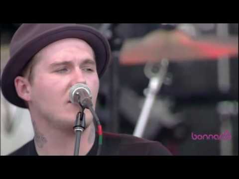 The Gaslight Anthem - Even Cowgirls Get The Blues (Bonnaroo 2010)