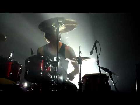 Powderfinger - Cogsy drum solo (Hobart 2010)