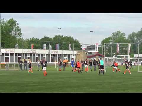 Oranje Wit jo13 - Smitshoek jo13  0-6 ( 0-3 ) WIJ ZIJN KAMPIOEN !!!