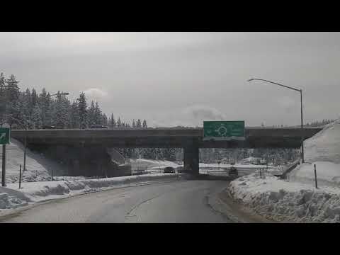 Truckee ca. McDonald's cubierto de nieve