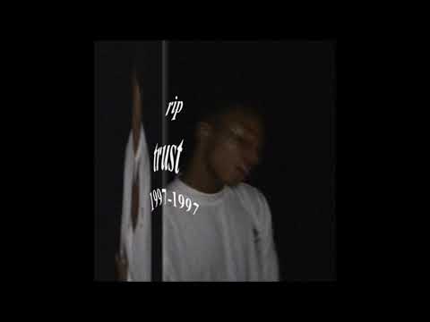 23. night lovell - rip trust (水skeleton flip) [31.05.2018]