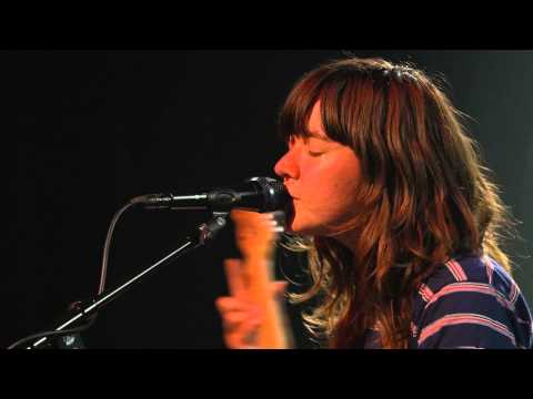 Courtney Barnett - Pedestrian at Best (Live on KEXP)