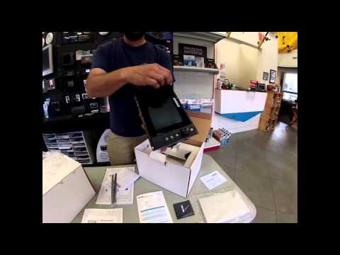 Simrad NSS Evo2 - First Look - What's in the box