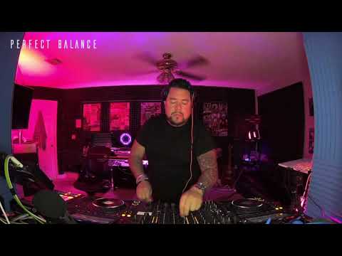 Luccio - Studio mix @ Perfect Balance 011 (Miami, United States)