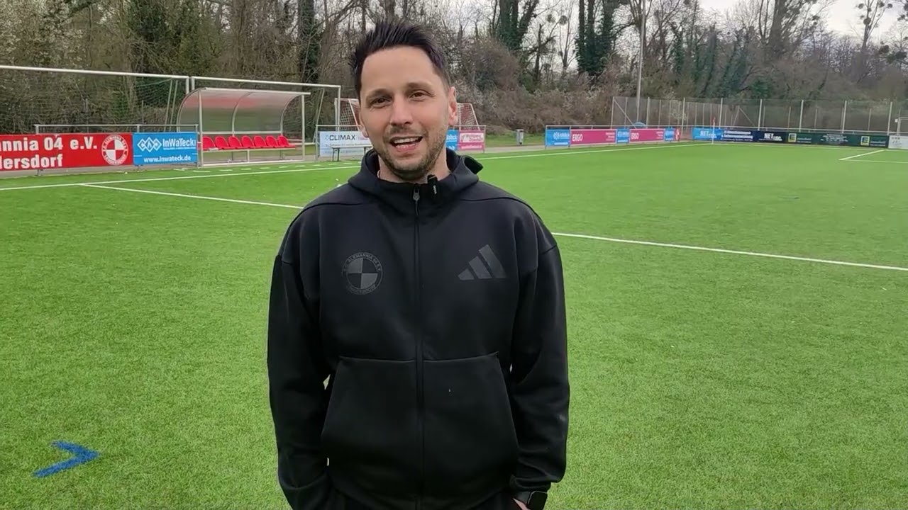 Christopher Kall, Trainer Alemannia Lendersdorf mit dem Verlauf der Partie gegen den Tabellenzweiten