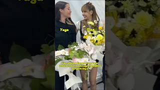Download lagu Lisa received flowers from Yaya (Thai actress) backstage at Deadline Bangkok day 3 #lisa #blackpink mp3 Download lagu Lisa received flowers from Yaya (Thai actress) backstage at Deadline Bangkok day 3 #lisa #blackpink mp3