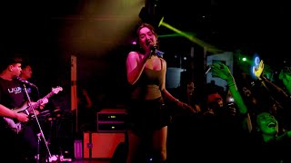 Download lagu LALUNA MUSIC - PERGI HILANG DAN LUPAKAN - SISKA AMANDA - HAPPY PARTY PANDAWA ANGKRINGAN & BAR mp3