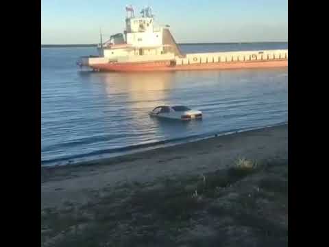 В Якутске утонул водитель автомобиля В Якутске утонул водитель автомобиля