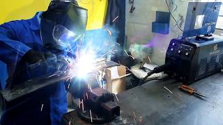 Treinamento sobre equipamentos de soldagem Bremen a equipe e clientes.
Agradecemos a parceria e conf