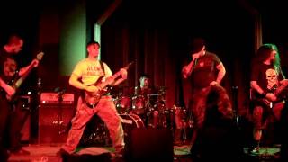 NEW WORLD SINNER, Headbanging with a broken back