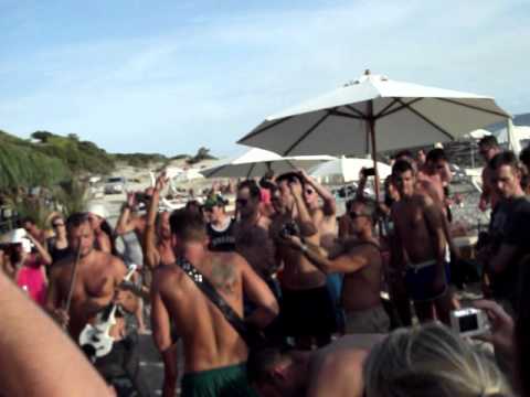 Micah the violinist, Ibiza Playa de sas Salinas at Sa Trinxa Bar