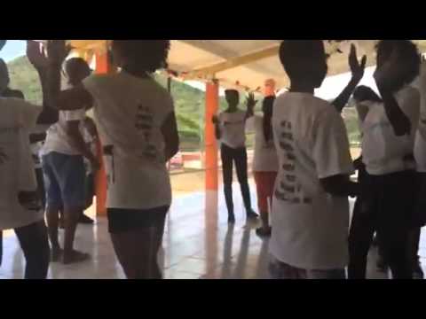 Oasis westpunt - meeting and greeting with a dance!