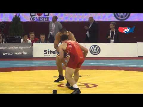 Worlds FS: Krupnyakov (KGZ) pin Bergman (USA), 96 kg