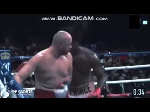 Adam Kownacki vs Charles Martin. Round 10