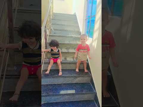 krishik krishika playing sit and stand  #krishikkrishika #cutetwins