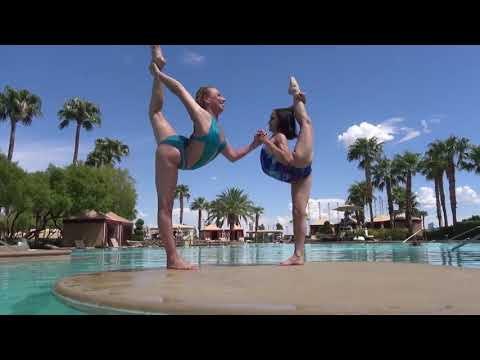 Extrem contortion photoshoots at swimming pool in las Vegas NV