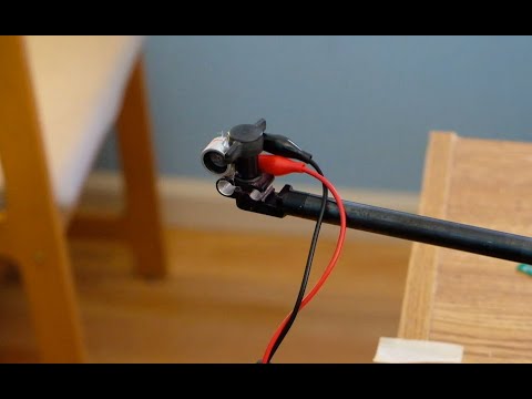 Lock-in amplifier demodulating ultrasonic sound