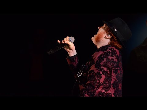 Maximilian Bergstrand: You've got to hide your love away - The Beatles - Idol … - Idol Sverige (TV4)