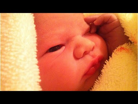 Our Natural Birth Story - How to have a Baby Naturally with a Midwife Video