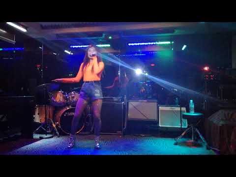 190322 Mia EXID Up and Down cover live