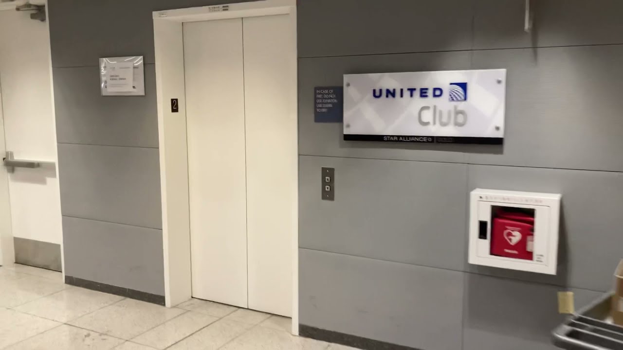 United Airlines United Club thumbnail