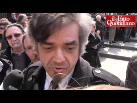 Funerali di Jannacci, l'addio di Milano al suo cantautore