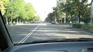 preview picture of video 'Driving down Prospekt Chuy in Bishkek'