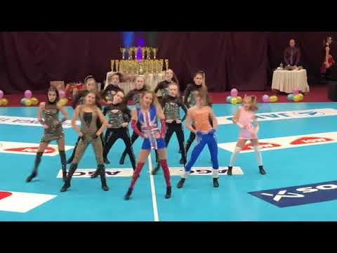 2021.11.28. Fireballs - Girls nagyformáció, Főnix SE, döntő, Tatabánya