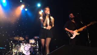Christina Perri - One Night FRONT ROW