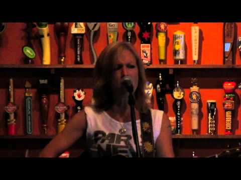 Kimi Hayes - Black Horse and the Cherry Tree - Live - Beer Market Bolingbrook