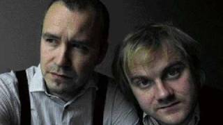 No One Listens To No One Else - Broder Daniel.