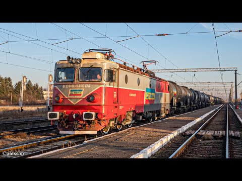060-EA 40-0573-8 & tren CFR Marfă în stația Onești - 28 November 2021