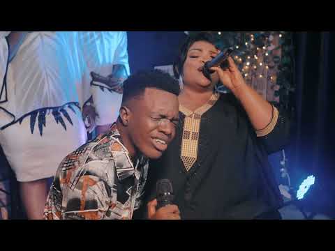 Maman eunice manyanga  feat Emmanuel kingwesi _Live recording _ Liziba