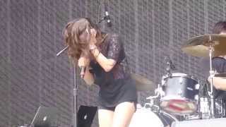 Meg Myers - Feather (ACL Fest 10.09.15) [Weekend 2] HD