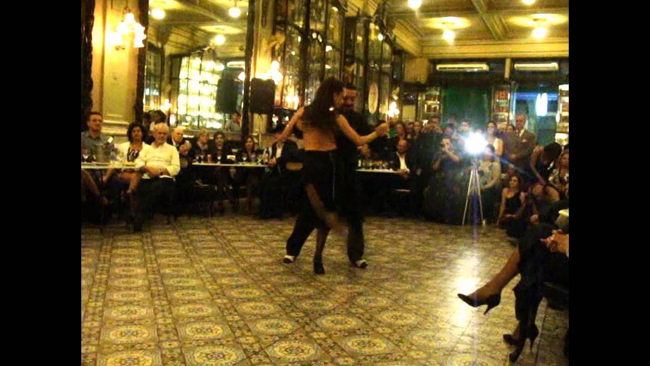 BailedeEpoca-Daniel Olviedo e Mariana Casagrande.wmv